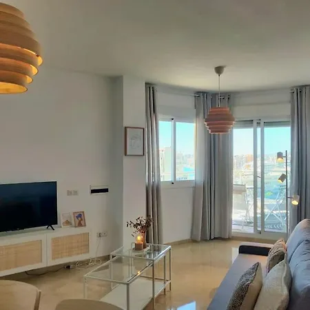 Apartamento Moderno Con Vistas Al Mar, Piscina & Parking Fuengirola Exterior photo