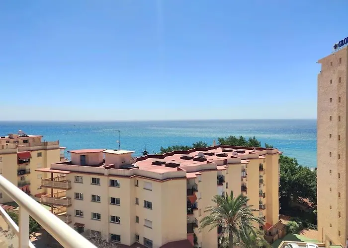 Apartamento Moderno Con Vistas Al Mar, Piscina & Parking